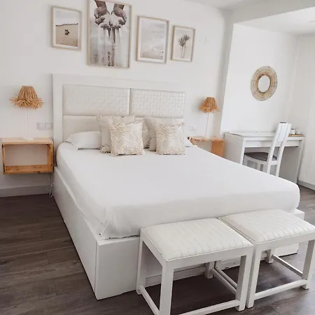 Supertubos House Peniche Nocleg ze śniadaniem *