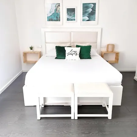 Supertubos House Peniche فندق مبيت وإفطار