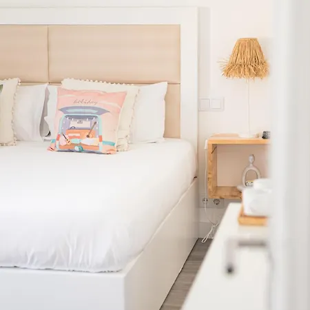 Supertubos House Peniche فندق مبيت وإفطار