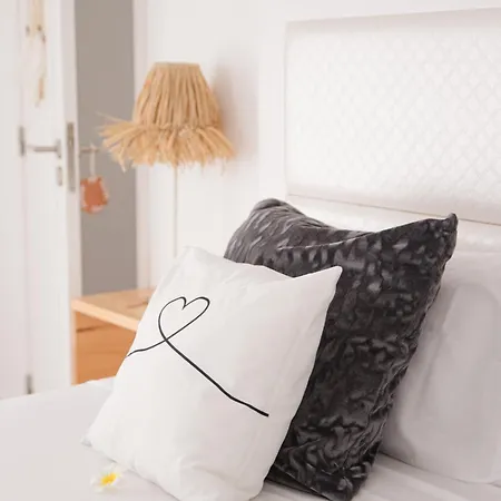 Supertubos House Peniche فندق مبيت وإفطار