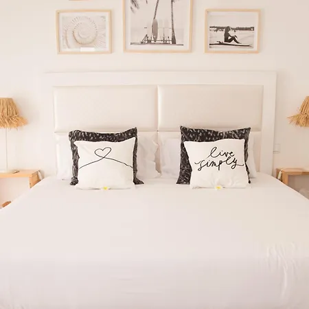 فندق مبيت وإفطار Supertubos House Peniche